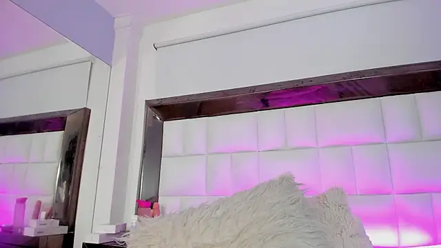 MiaConte online show from 12-13-24, 01:26