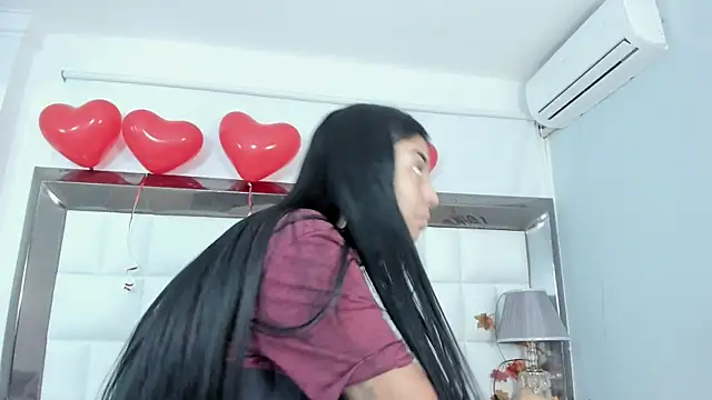 MiaConte online show from 02-13-25, 07:21