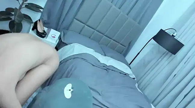 xTransQueenx online show from 02-06-25, 05:25