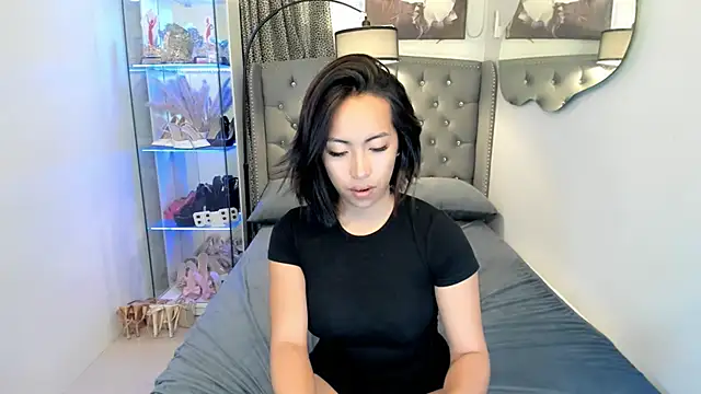 reighnempress online show from 01-12-26, 04:29