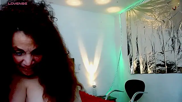 Snapshot of mussa_hott chatting on 07-19-26, 07:39 mussa hott online show from 07-19-26, 07:39