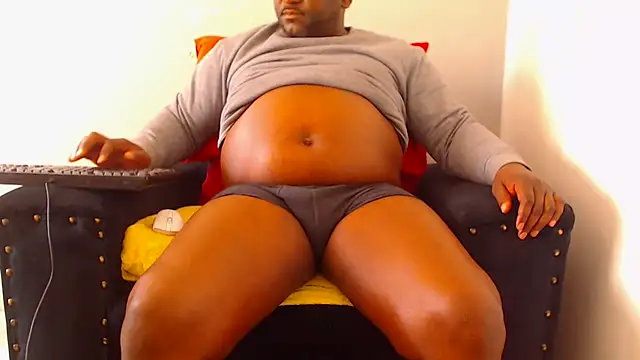 Snapshot of zuluboyxx chatting on 07-23-26, 07:06 zuluboyxx online show from 07-23-26, 07:06