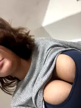 Juliana News online show from 11-12-25, 04:46