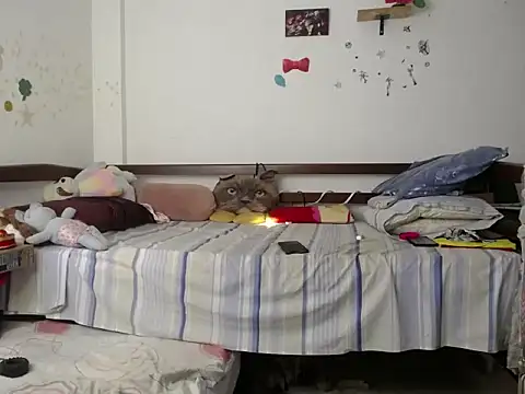 Moon lunita online show from 09-25-25, 02:54