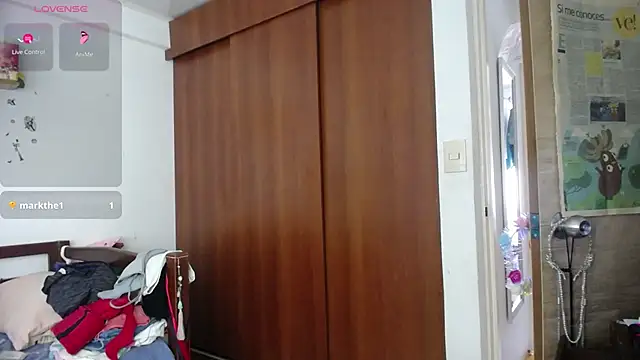 Moon lunita online show from 10-16-25, 04:52