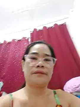 Snapshot of WinterMelon88 chatting on 03-09-25, 04:27 WinterMelon88 online show from 03-09-25, 04:27