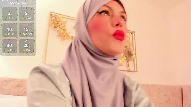 Snapshot of hanajameela chatting on 12-18-24, 11:45 hanajameela online show from 12-18-24, 11:45