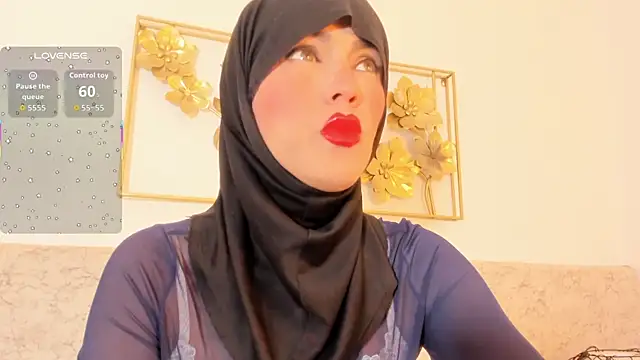 Snapshot of hanajameela chatting on 10-09-25, 11:41 hanajameela online show from 10-09-25, 11:41
