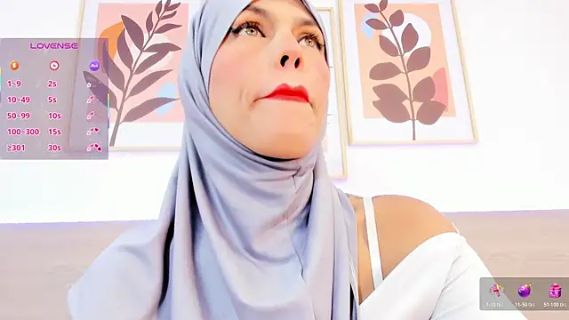 Snapshot of hanajameela chatting on 07-28-26, 11:50 hanajameela online show from 07-28-26, 11:50
