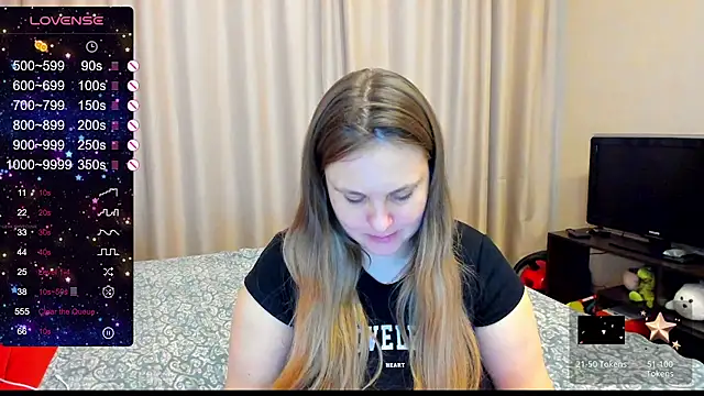 Snapshot of AlanaBrox chatting on 12-19-24, 12:12 AlanaBrox online show from 12-19-24, 12:12