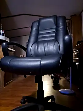 chosen923 online show from 10-24-25, 03:47