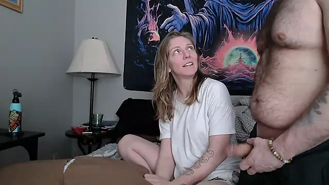 Snapshot of coryandthepeach chatting on 01-31-25, 04:59 coryandthepeach online show from 01-31-25, 04:59