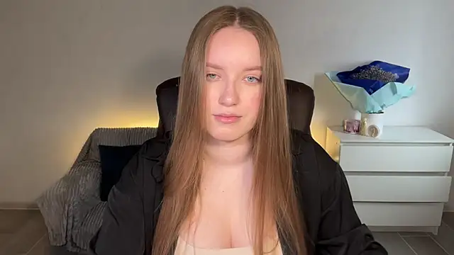 EvaMaddison online show from 04-05-26, 04:53