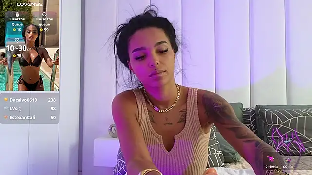 Snapshot of KimiBrown chatting on 12-05-24, 10:01 KimiBrown online show from 12-05-24, 10:01