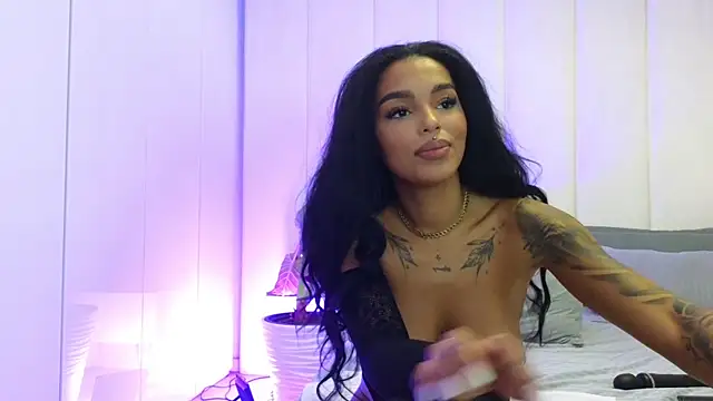 Snapshot of KimiBrown chatting on 01-03-25, 09:15 KimiBrown online show from 01-03-25, 09:15