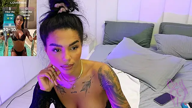 Snapshot of KimiBrown chatting on 02-19-25, 05:16 KimiBrown online show from 02-19-25, 05:16