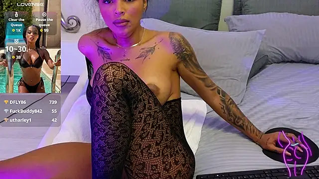 Snapshot of KimiBrown chatting on 02-21-25, 02:06 KimiBrown online show from 02-21-25, 02:06