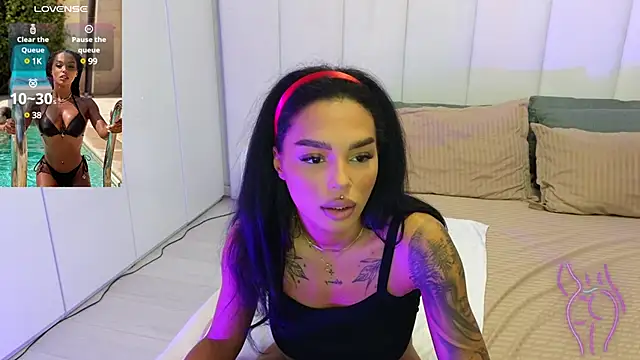 Snapshot of KimiBrown chatting on 03-04-25, 10:24 KimiBrown online show from 03-04-25, 10:24