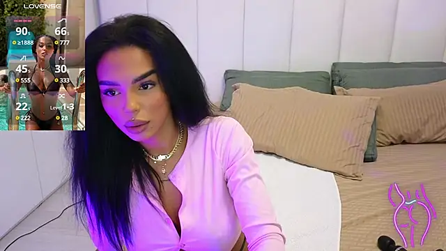 Snapshot of KimiBrown chatting on 03-10-25, 04:17 KimiBrown online show from 03-10-25, 04:17