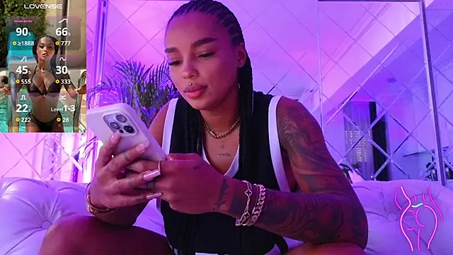 Snapshot of KimiBrown chatting on 09-25-25, 10:08 KimiBrown online show from 09-25-25, 10:08