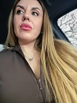 Kalli Fornia online show from 11-29-25, 09:23