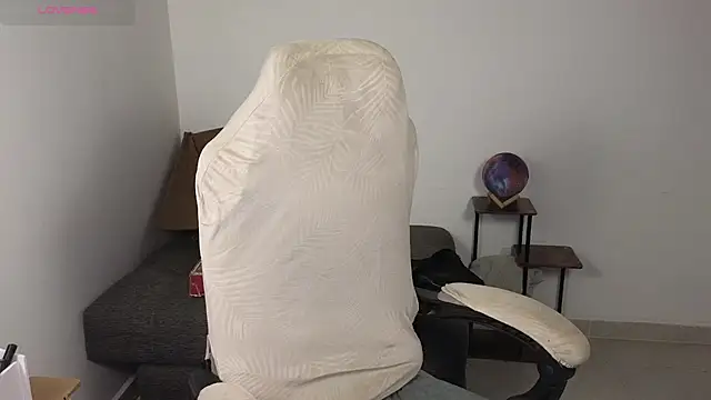 blue  moon  online show from 10-29-25, 05:20