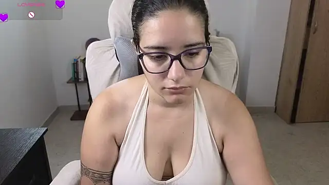 blue  moon  online show from 06-18-26, 02:32