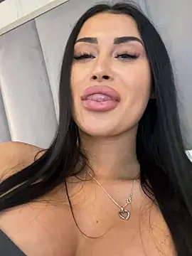 EmyLaveau online show from 02-26-25, 06:15