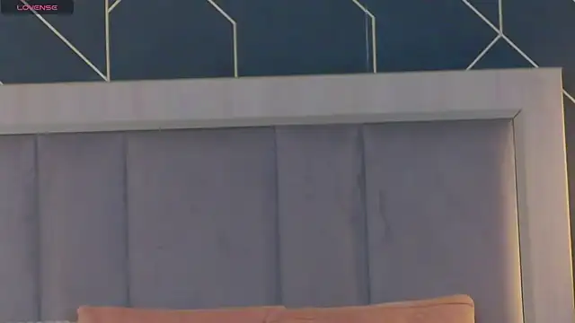 EmyLaveau online show from 11-12-25, 06:47