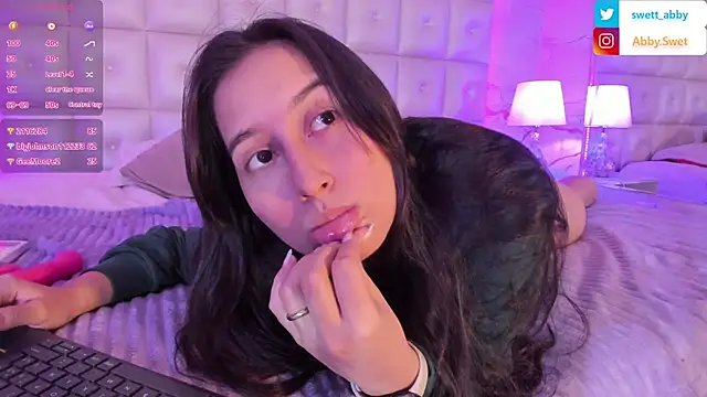 Snapshot of Abby_Sweet1_ chatting on 02-04-25, 05:45 Abby Sweet1  online show from 02-04-25, 05:45