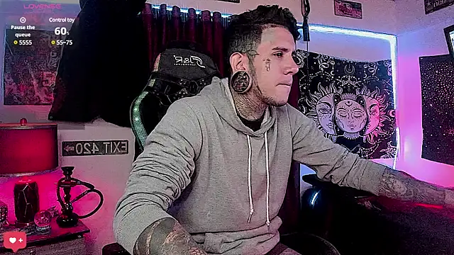 josh  ackerman online show from 12-25-24, 06:20