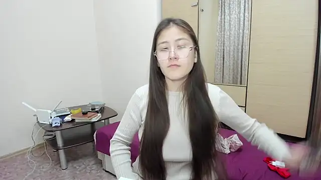 Riz girl online show from 12-20-24, 10:16