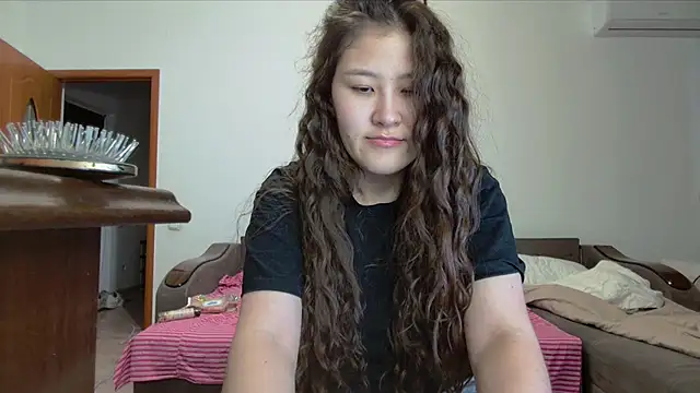 Riz girl online show from 10-11-25, 12:15