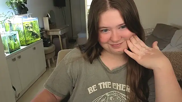 remirann  online show from 11-06-25, 12:39