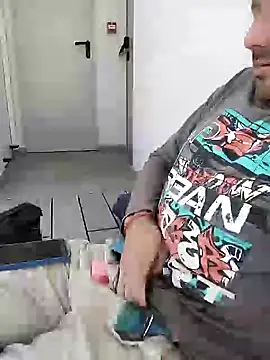 juandi21cm online show from 02-06-25, 01:21