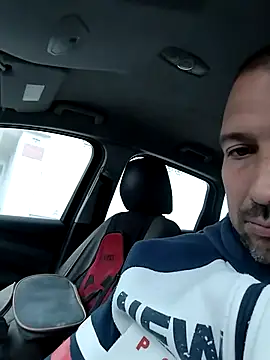 juandi21cm online show from 03-04-25, 03:04