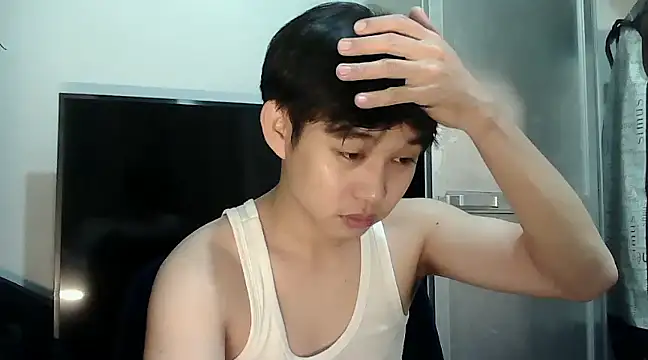 Snapshot of alfonsoasiancutie chatting on 12-31-24, 02:19 alfonsoasiancutie online show from 12-31-24, 02:19