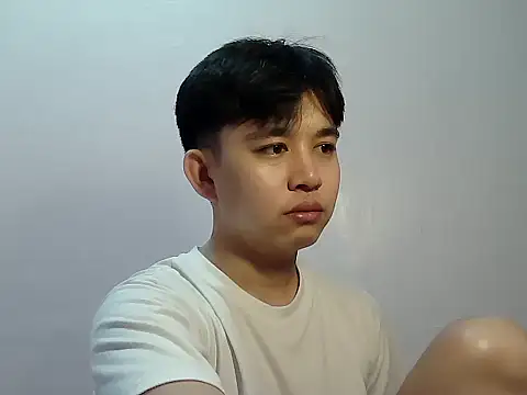 Snapshot of alfonsoasiancutie chatting on 10-26-25, 09:26 alfonsoasiancutie online show from 10-26-25, 09:26