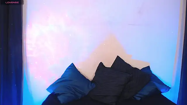 Agatha Tenebris online show from 02-07-25, 05:51