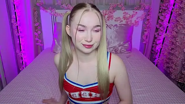 Snapshot of LilyStarlight chatting on 06-05-26, 03:46 LilyStarlight online show from 06-05-26, 03:46