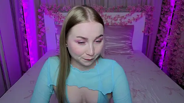 Snapshot of LilyStarlight chatting on 06-28-26, 03:23 LilyStarlight online show from 06-28-26, 03:23