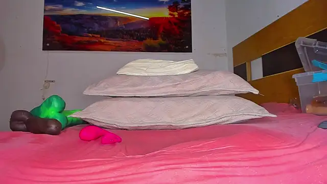  ebony-queen  online show from 03-12-25, 06:00