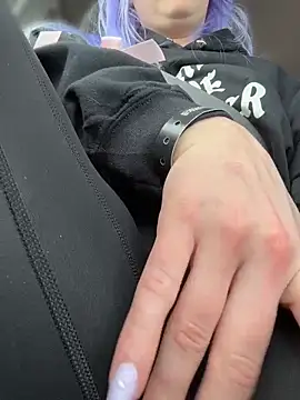 ursluttygf online show from 04-12-26, 08:14