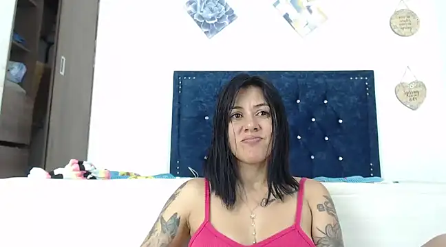 QueenSquirt  online show from 01-25-25, 09:25