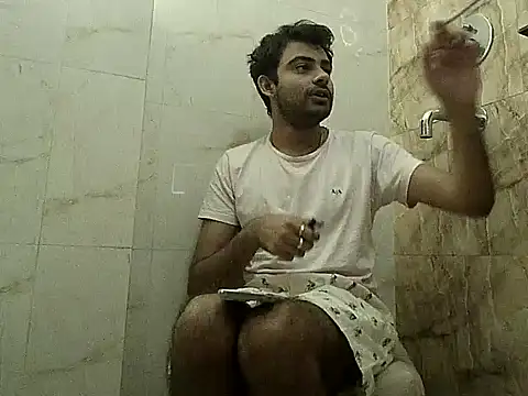 Snapshot of king_kong_india1 chatting on 01-12-25, 06:59 king kong india1 online show from 01-12-25, 06:59