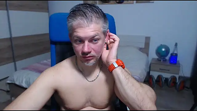 RobbyShawz online show from 11-28-25, 05:43