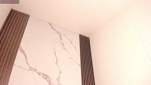 Rianamanson online show from 11-14-25, 06:01