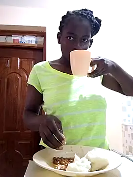 Snapshot of _cutemelania chatting on 01-05-25, 10:43 cutemelania online show from 01-05-25, 10:43