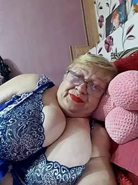 Snapshot of Lena_Gaby chatting on 10-02-25, 07:10 Lena Gaby online show from 10-02-25, 07:10