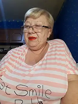 Snapshot of Lena_Gaby chatting on 10-13-25, 07:25 Lena Gaby online show from 10-13-25, 07:25